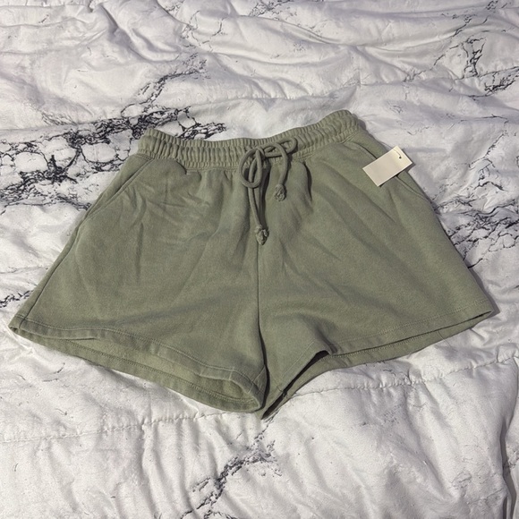 Cropped jacket and short set - Picture 2 of 7